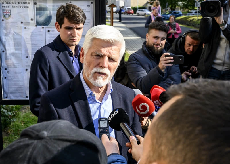 Президент Чехії в неділю вранці почне післявиборчі консультації з лідерами партій